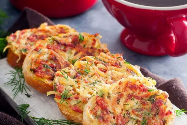 Hot Sandwiches with Sausage and Potatoes