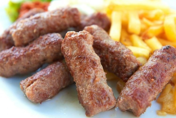 Einfaches Ćevapčići-Rezept in der Pfanne