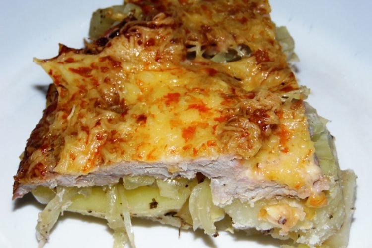Classic French-Style Meat with Potatoes