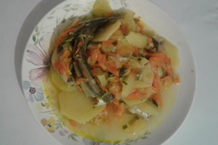 Sprotte mit Kartoffeln im Ofen