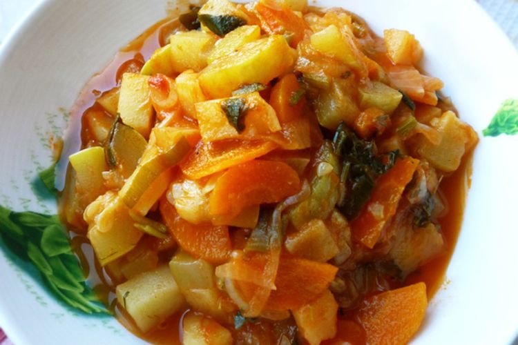 Verduras en zumo de tomate