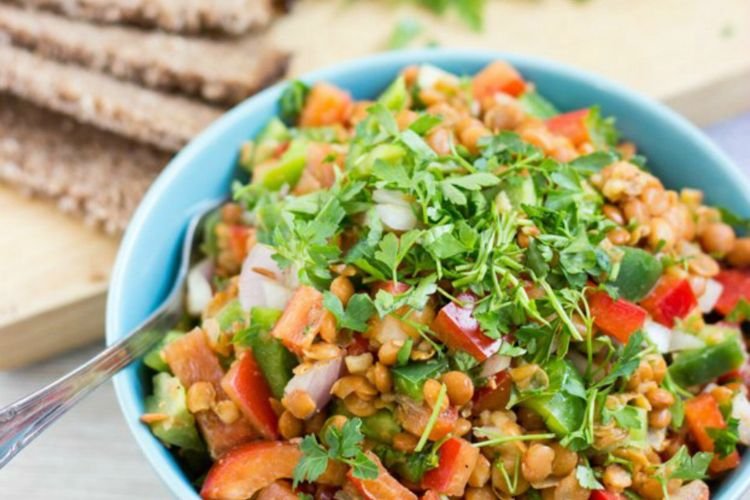 Ensalada de lentejas y pimiento dulce