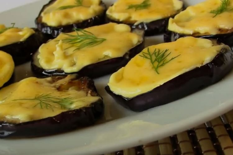 Berenjenas fritas con queso