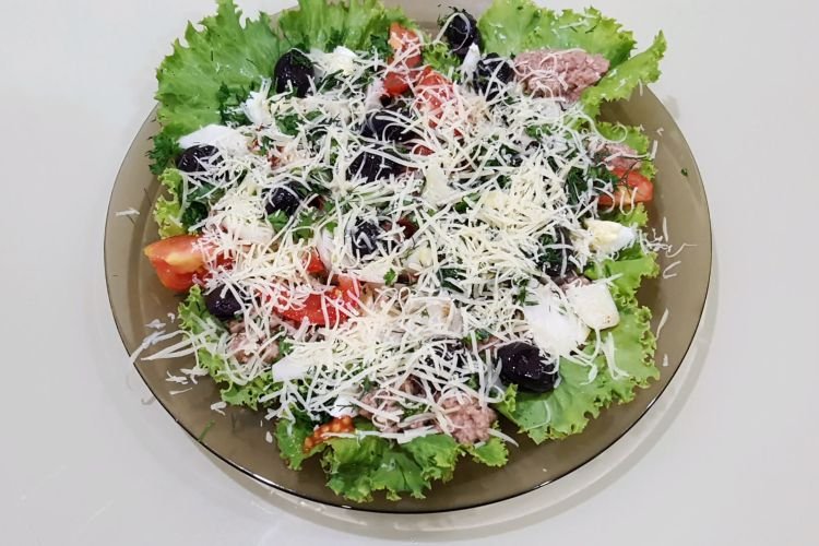 Tuna and Basil Salad