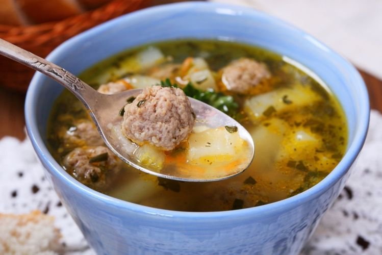 Soup with Couscous and Fish Meatballs