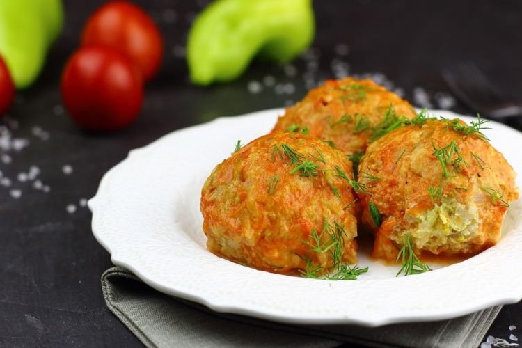 Faule gefüllte Paprika aus dem Ofen