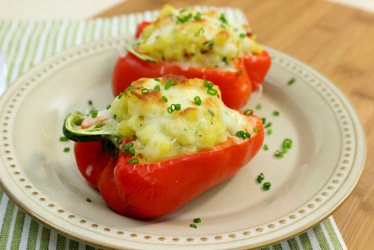 Paprika, gefüllt mit Kartoffeln
