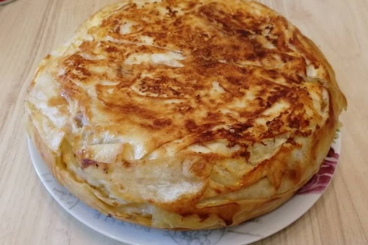 Achma with Tomatoes