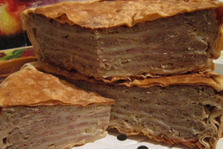 Achma with Chocolate and Bananas