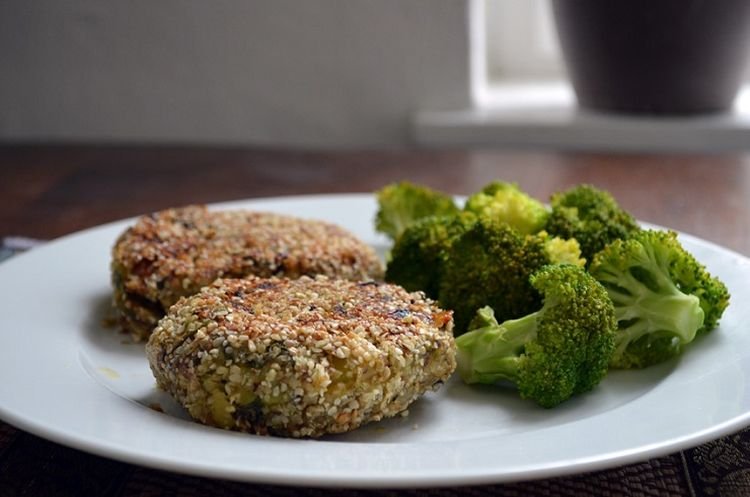 Buckwheat Patties with Mushrooms and Chia Seeds