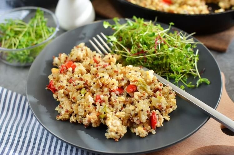 Quinoa mit Paprika und Thymian