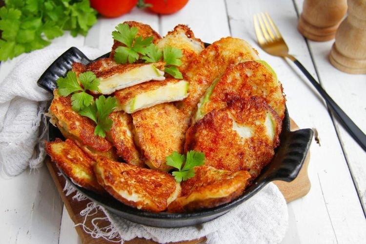 Fried Zucchini in Cheese Batter