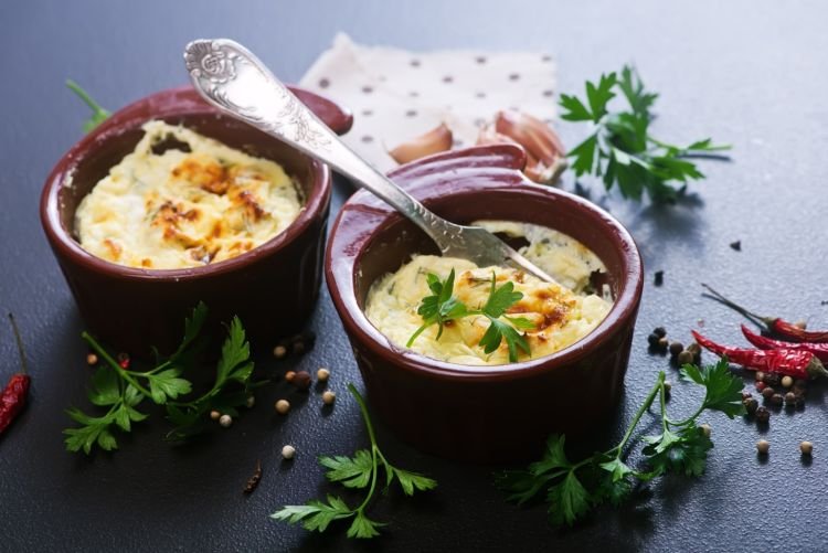 Baked Mozzarella in Tomato Sauce