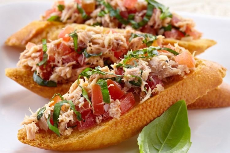 Bruschettas con atún