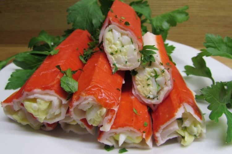 Rollitos de surimi