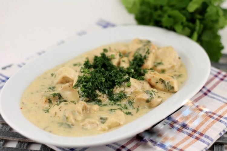 Hähnchen in Sahne-Knoblauch-Sauce