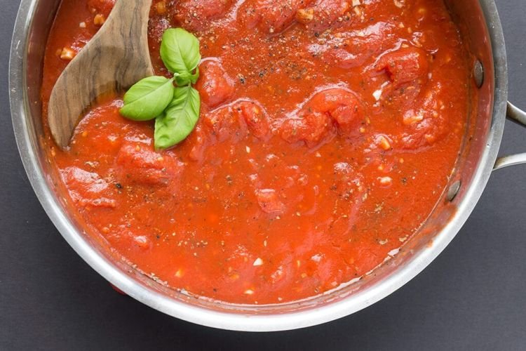 Tomatensauce zu Pasta