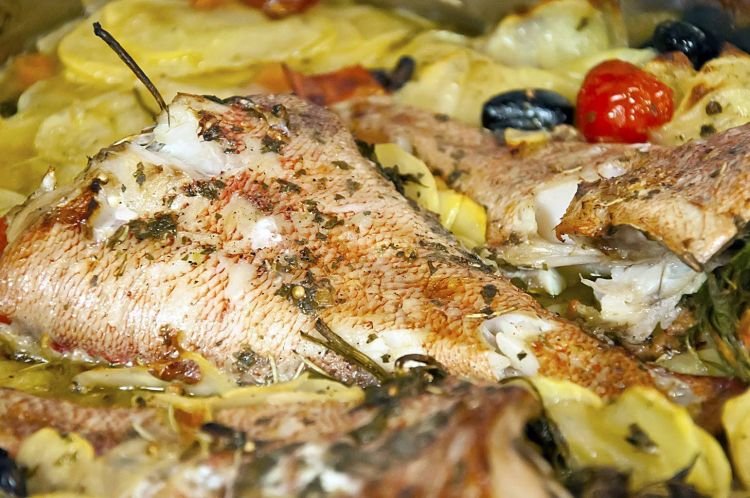 Gallineta nórdica con verduras al horno