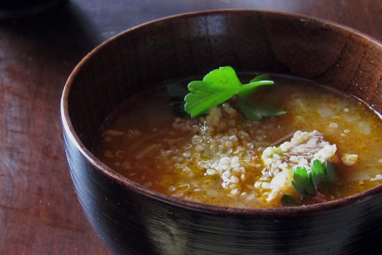 Hühnersuppe mit Quinoa