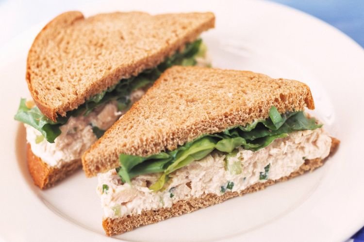 Sándwiches de atún y espinacas