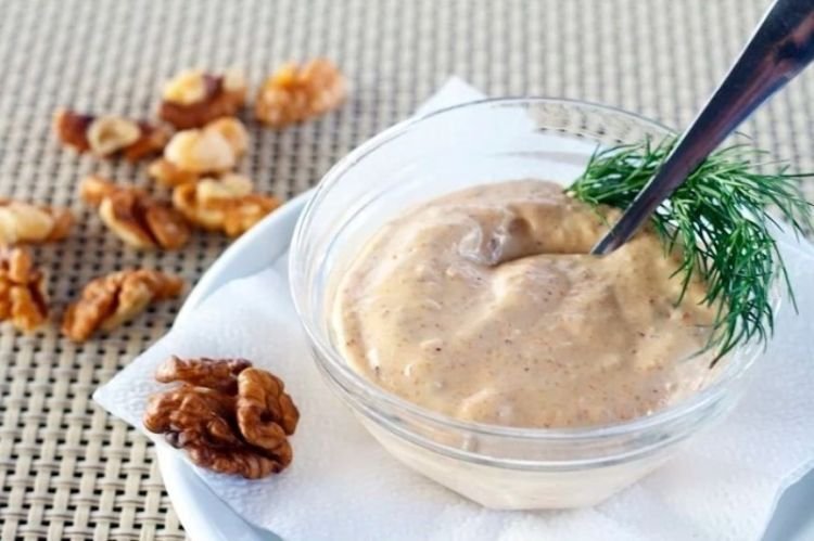 Saure Sahne Sauce zu Fisch