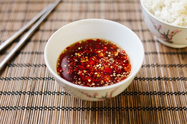 Asiatische Sauce zu Fisch