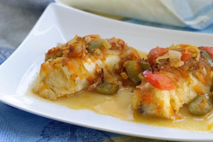 Pez lobo con verduras congeladas