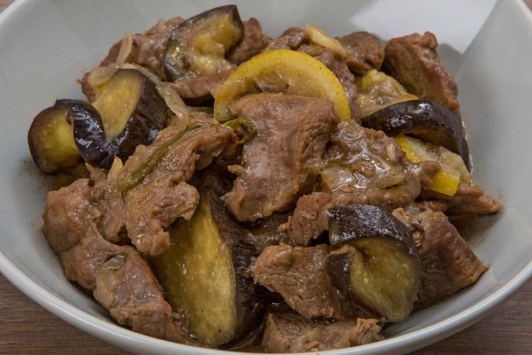 Lammfleisch mit Zucchini und Auberginen aus dem Ofen