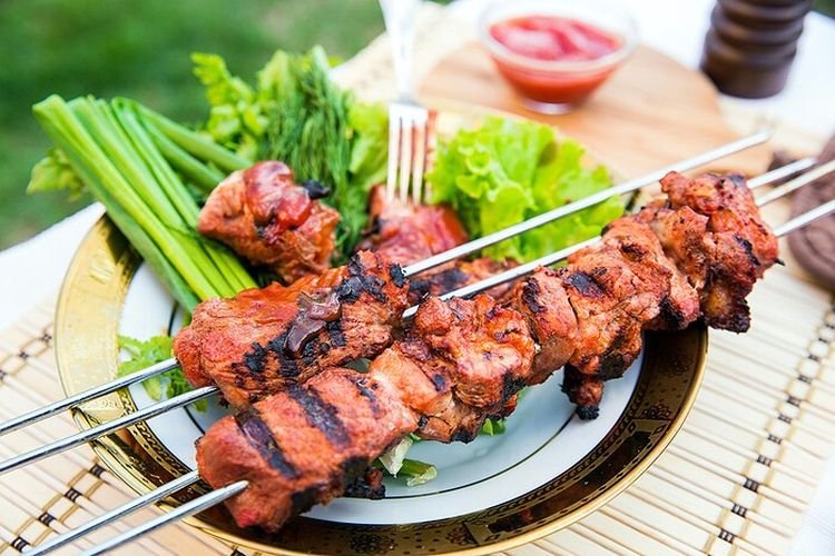 Schaschlik in Tomatenmarinade
