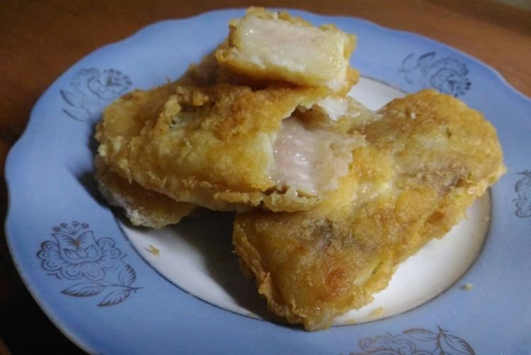 Gebratener Pangasius im Teigmantel