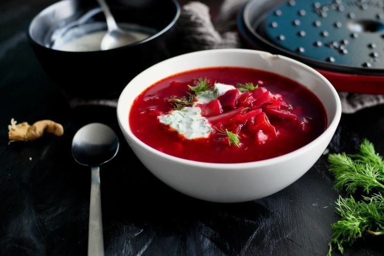 Borsch with Bell Pepper