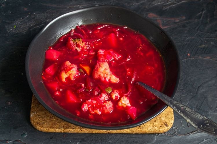 Borsch with Cauliflower