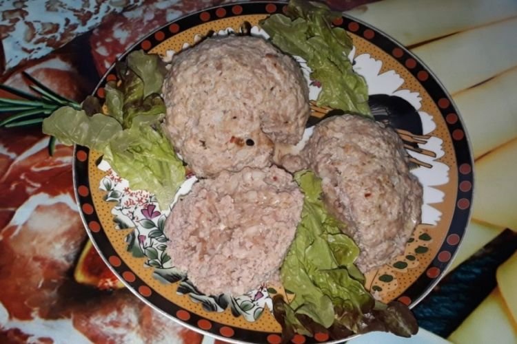 Zarte Hähnchen-Köfte