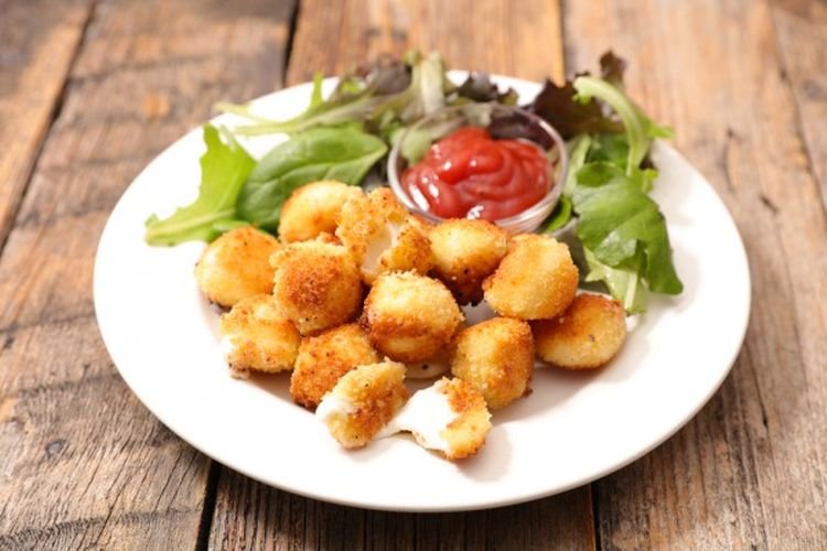 Käsebällchen aus Mozzarella