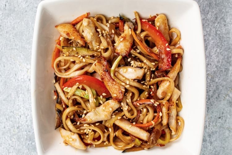 Wok-Nudeln mit Sellerie