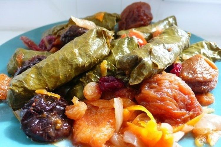 Dolma con frutos secos