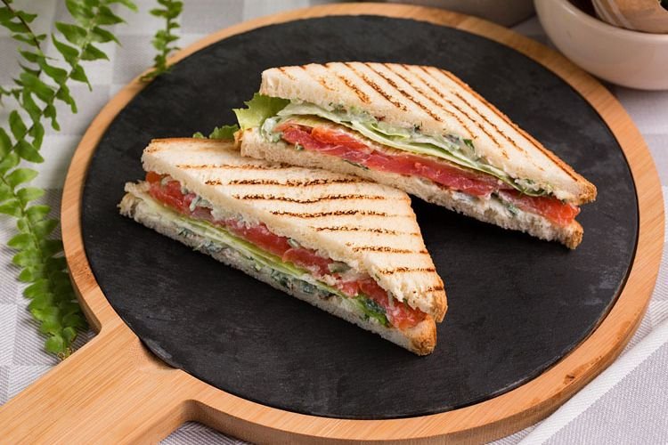 Panini mit Lachs und Frischkäse