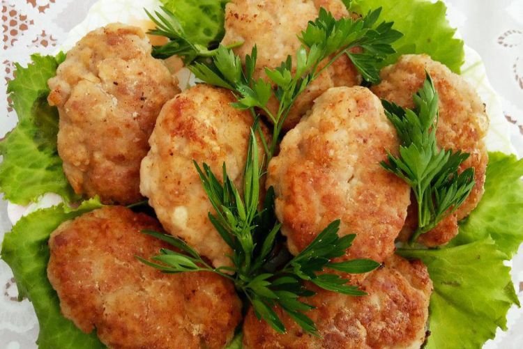 Pork Minced Meat Cutlets with Bread