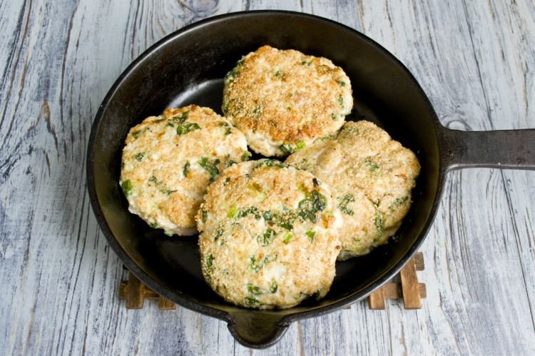 Chicken Minced Meat Cutlets with Spinach