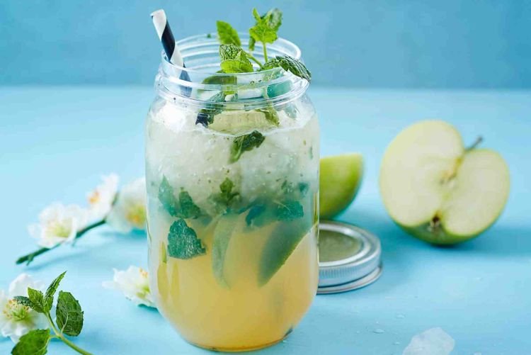 Mojito mit Apfelsaft