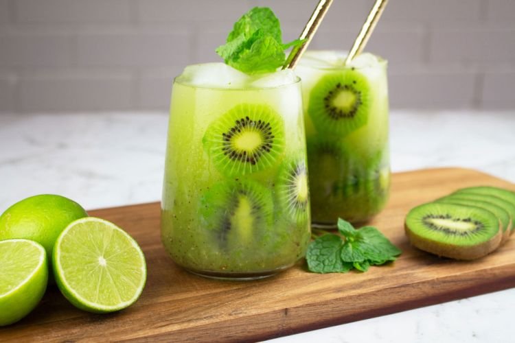 Mojito mit Kiwi