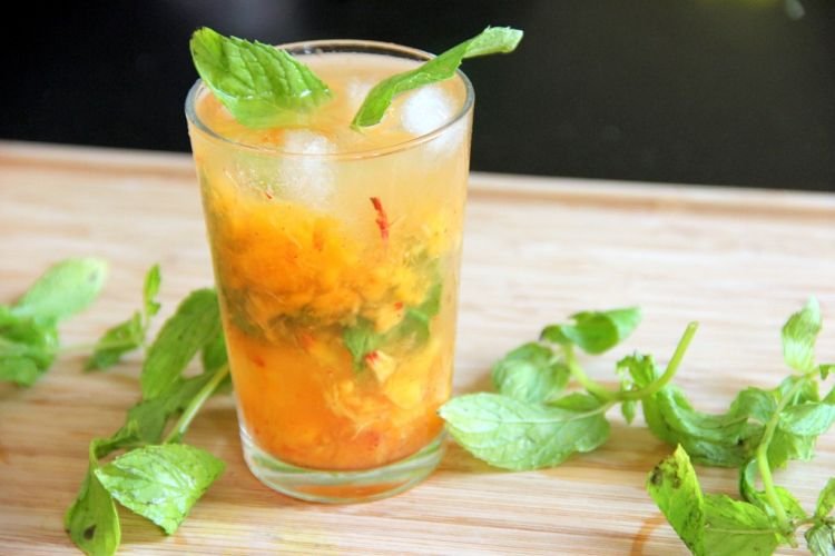 Mojito mit Aprikose
