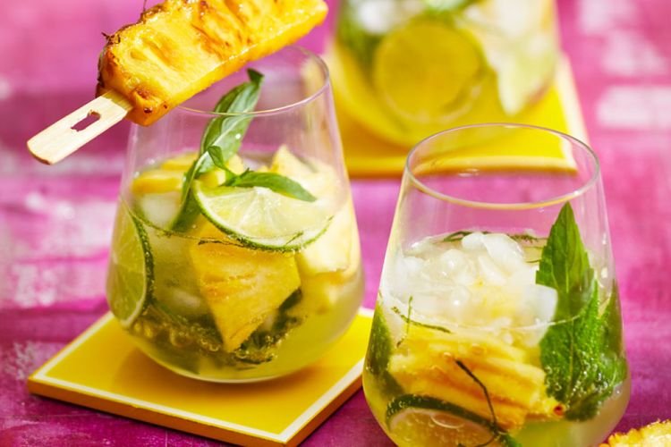 Mojito mit Ananassaft