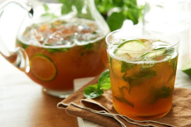 Mojito mit grünem Tee