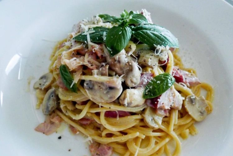 Pasta Carbonara mit Pilzen