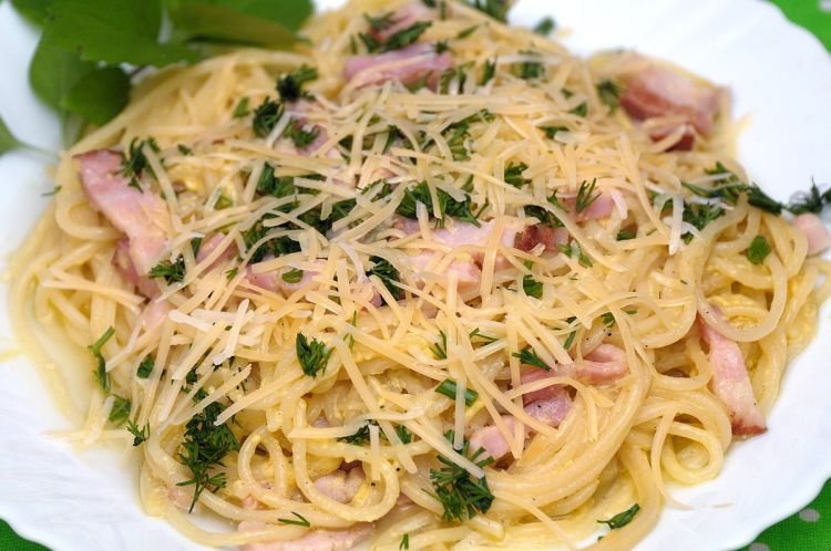 Pasta Carbonara ohne Eier