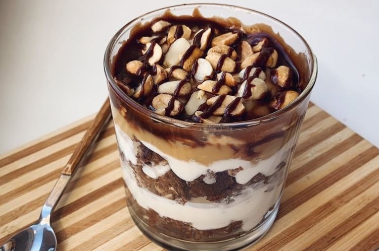 Snickers Trifle