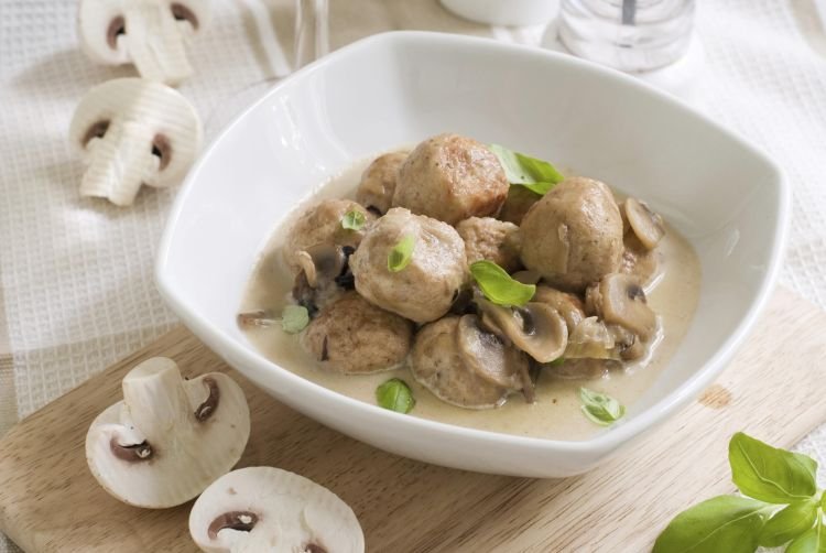 Frikadellen in Pilzsauce