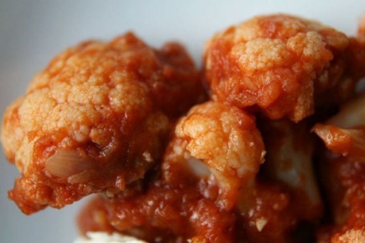 Cauliflower in Tomato Sauce