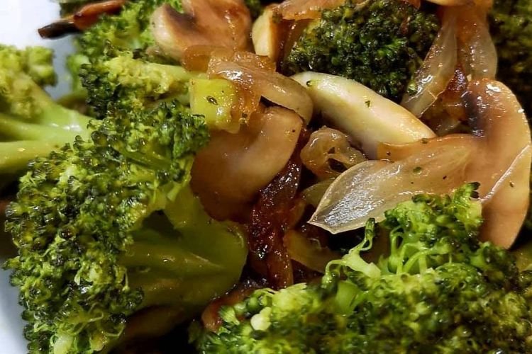 Fried Mushrooms with Vegetables